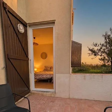 Apartment Front De Avec Acces Prive A La Et Grande Terrasse Vue Sur La *