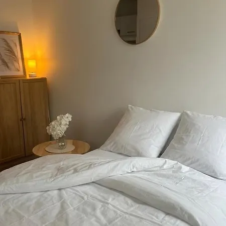 Front De Avec Acces Prive A La Et Grande Terrasse Vue Sur La *